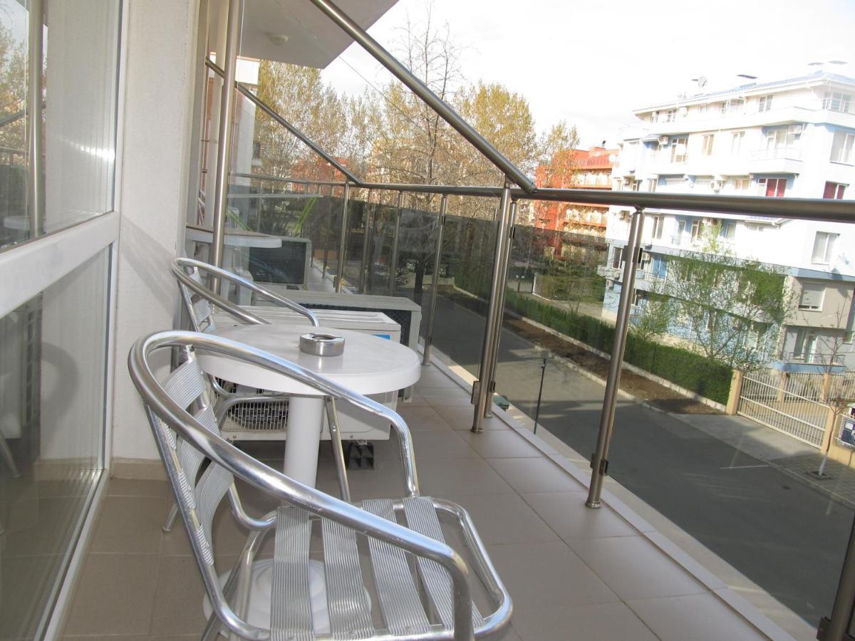 Apartments And Studios In Cote D'Azure Sunny Beach Exterior photo